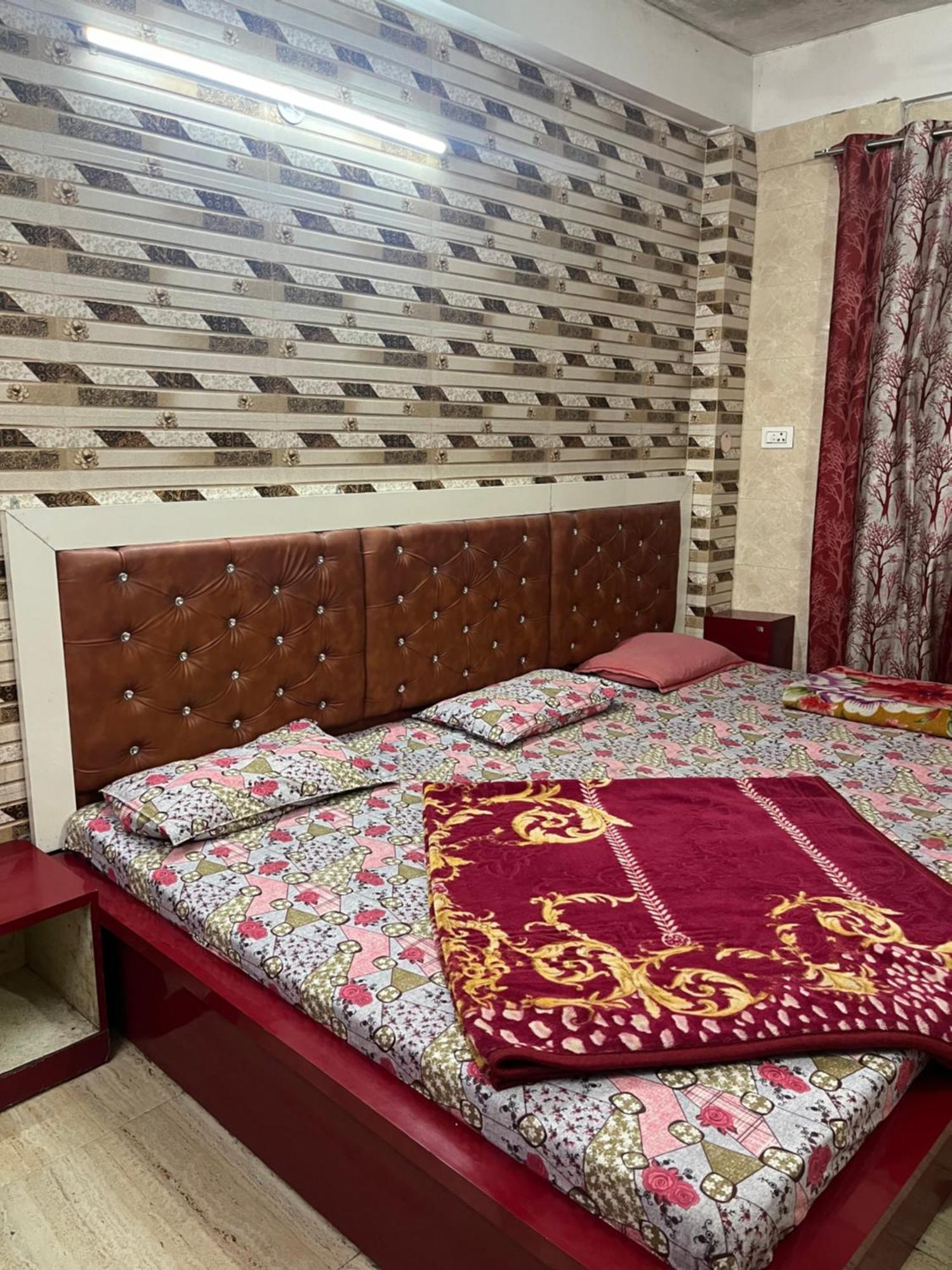 Dream Land Hotel Jammu Exteriör bild